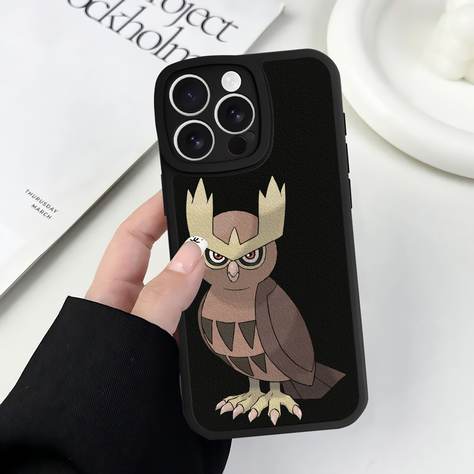 （画像用） ポケットモンスター Pokémon 【iPhone 16シリーズ対応】シリコンスマホケース（レザー調） 材質：シリコン